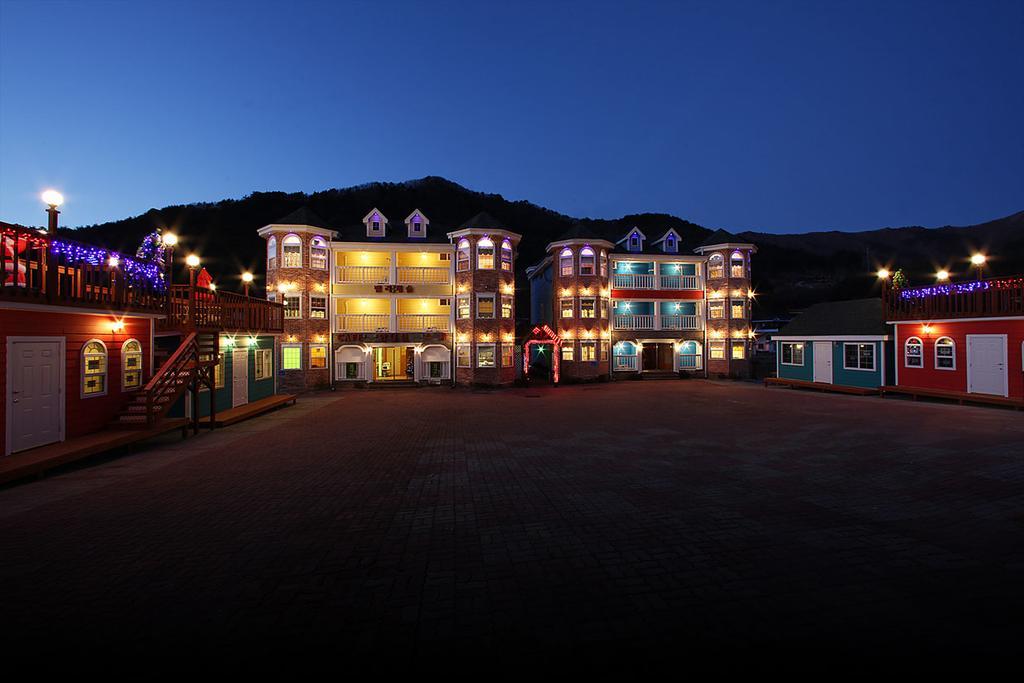 Muju Iris Pension Buitenkant foto