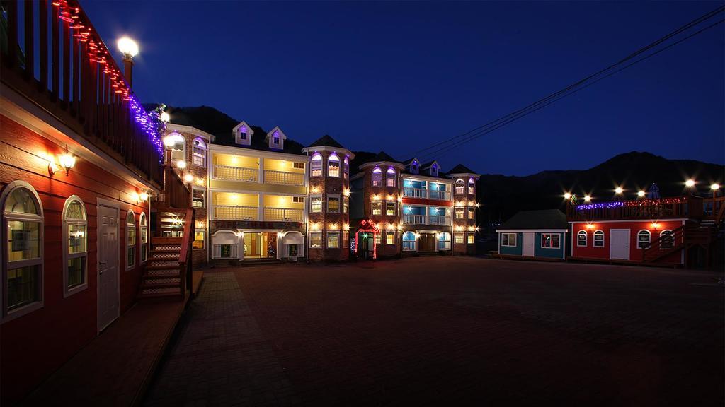 Muju Iris Pension Buitenkant foto
